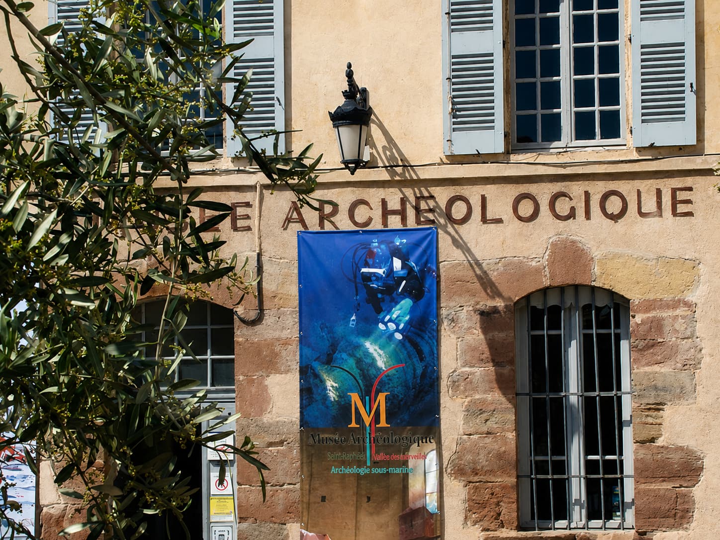facade-historique-du-musee-archeologique