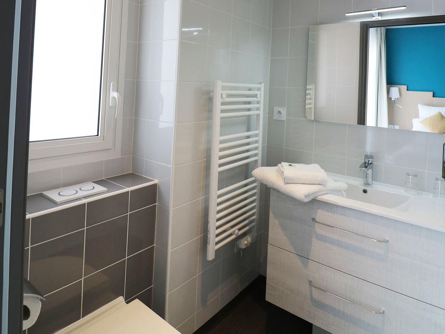Hôtel Le Virevent Saint Raphaël - Salle de bain - 305 - 1